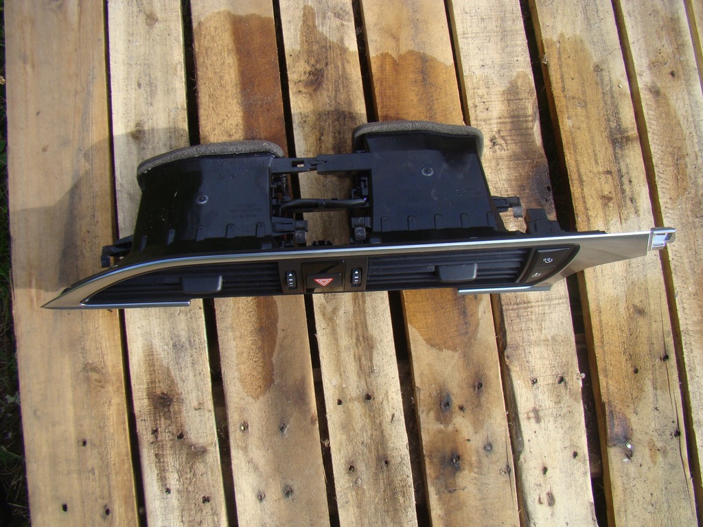 фото №4, Решітка обдув середня audi a7