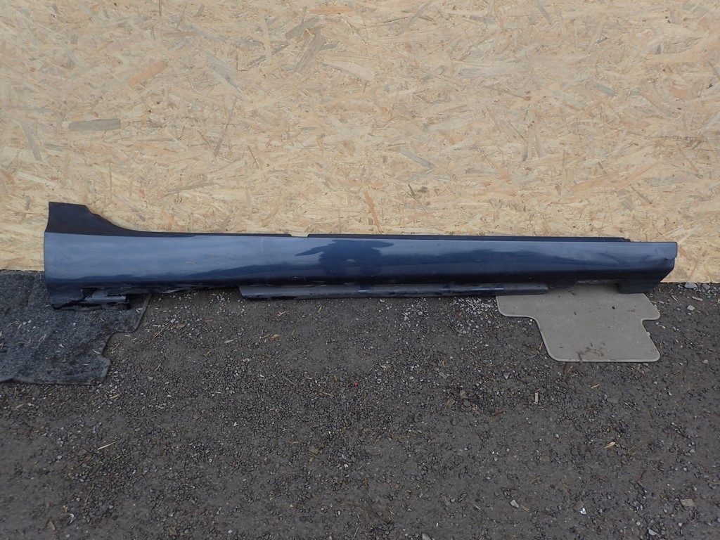 фото №1, Молдинг порог порог правый volvo v40 2012- 31395043