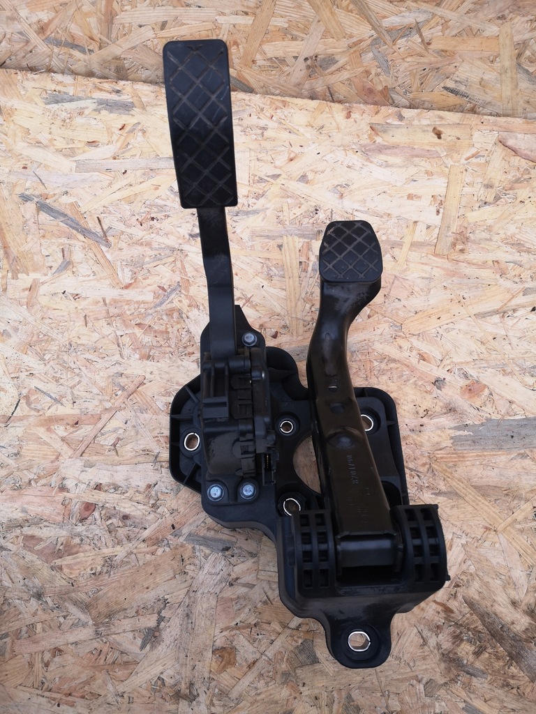 фото №1, Vw polo v педаль газа тормоза