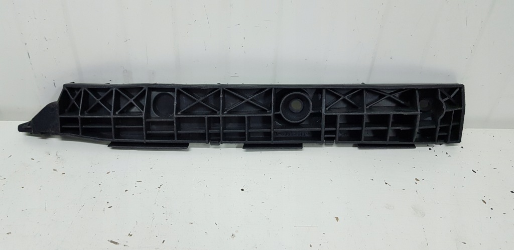 фото №1, Lexus rx 03-08 направляющая кронштейн бампер крыло задняя