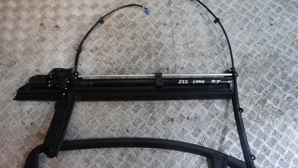 фото №2, Ideał. шторка двері правий задня mercedes w222 long 1