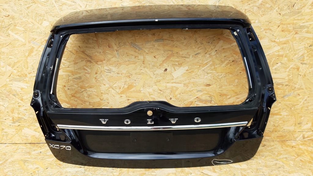 фото №1, Volvo xc70 кришка багажника задня молдинг хром кришки задня