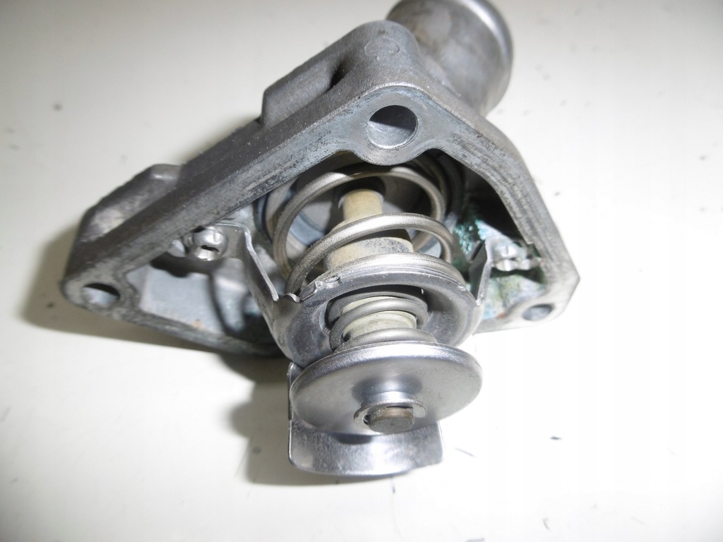 фото №5, Корпус термостата infiniti nissan 3.7 v6