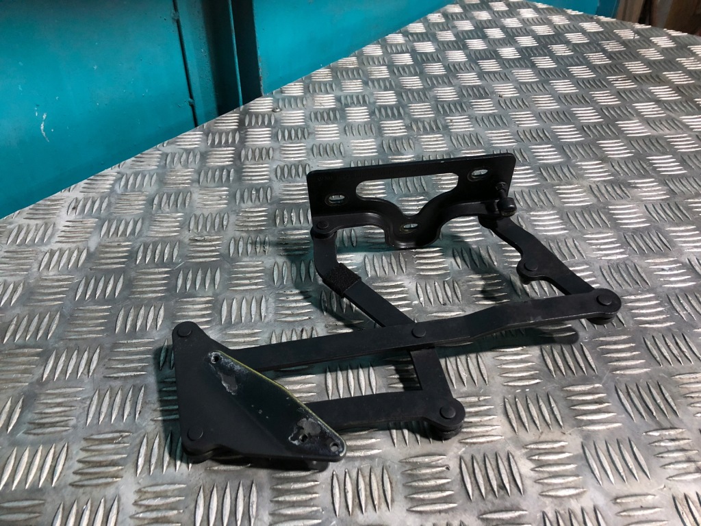 фото №1, Mercedes slk r170 петля кришки задня задній