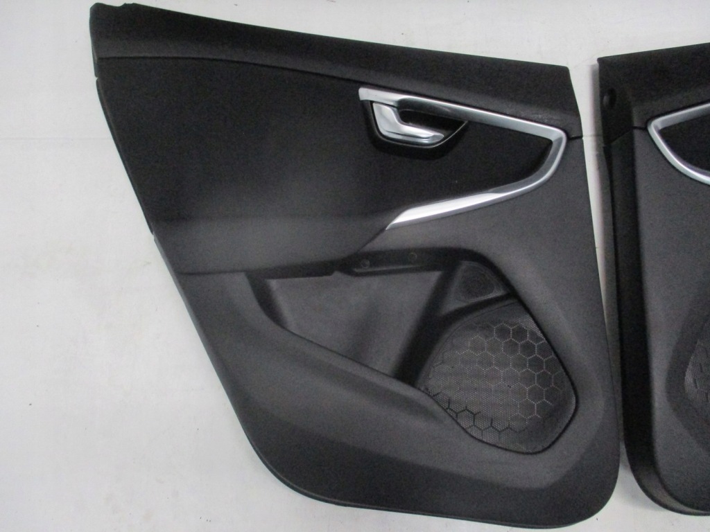 фото №5, Оббивка оббивка volvo v40 v 40 18r задня