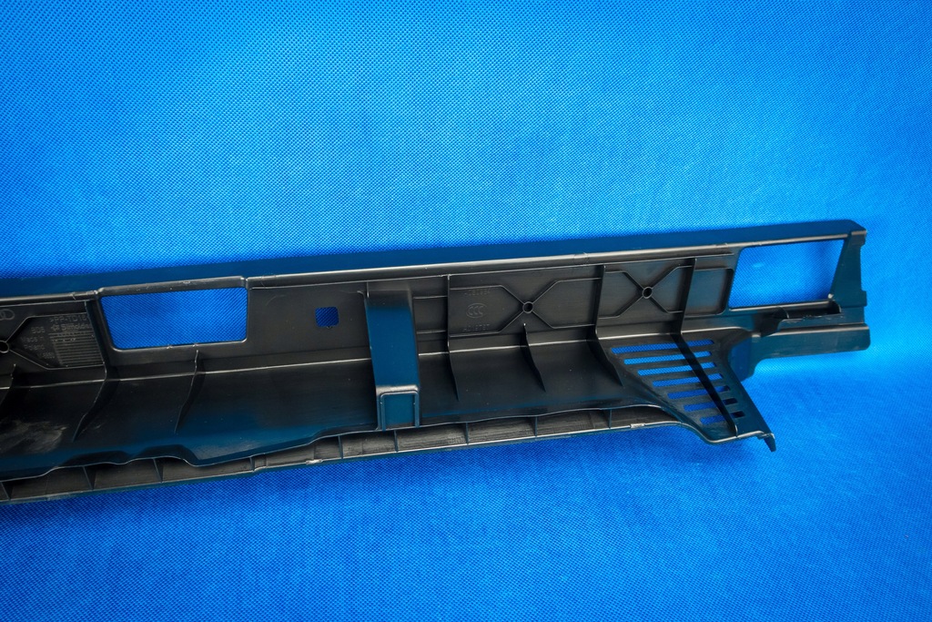 фото №6, Опора багажника левая audi q8 sq8 4m8 4m8863527