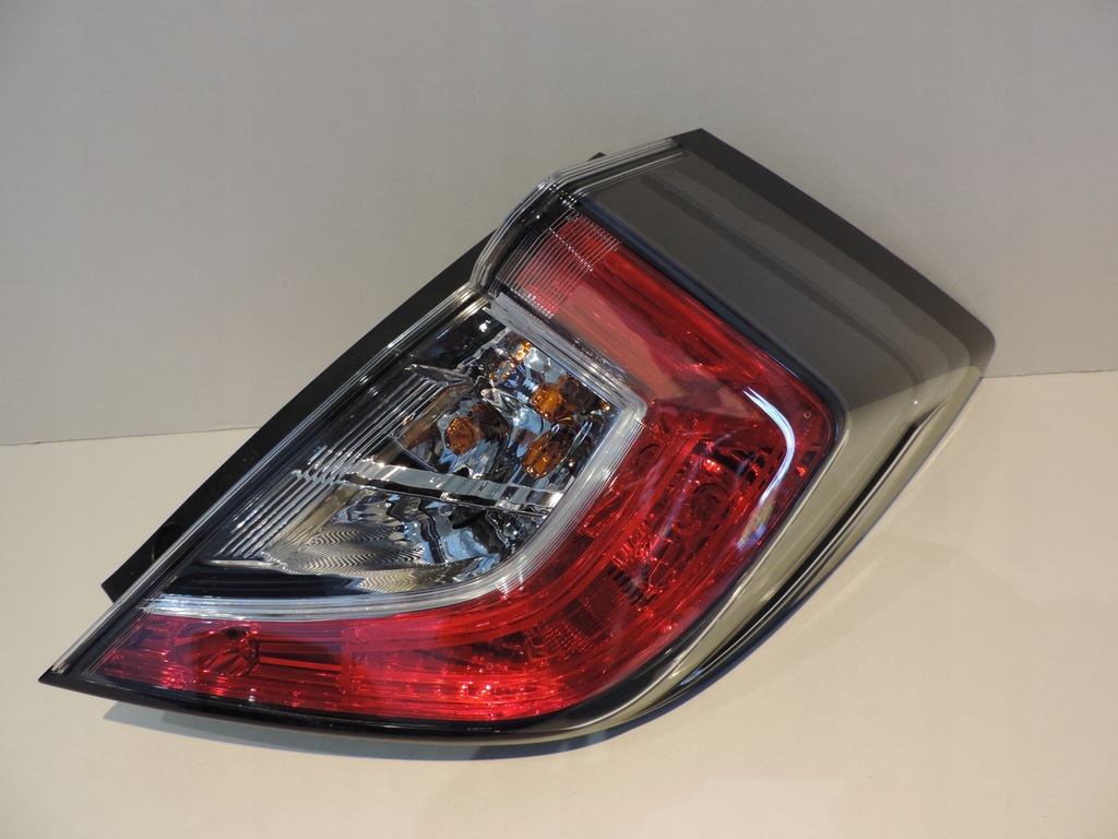 фото №1, Honda civic x hb led 2017 правая задняя лампа задняя