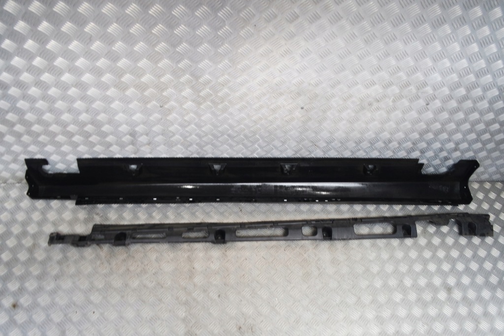 Mercedes 166 gle suv молдинг порог левая Недорого