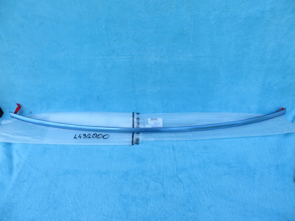 фото №1, Audi a8 s8 4n0 d5 молдинг крышки задний