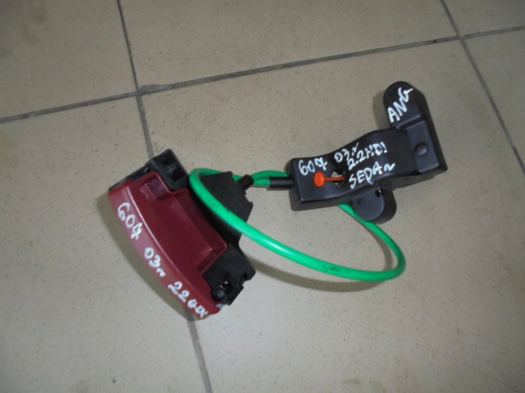 фото №1, Peugeot 607 трос замок сидіння