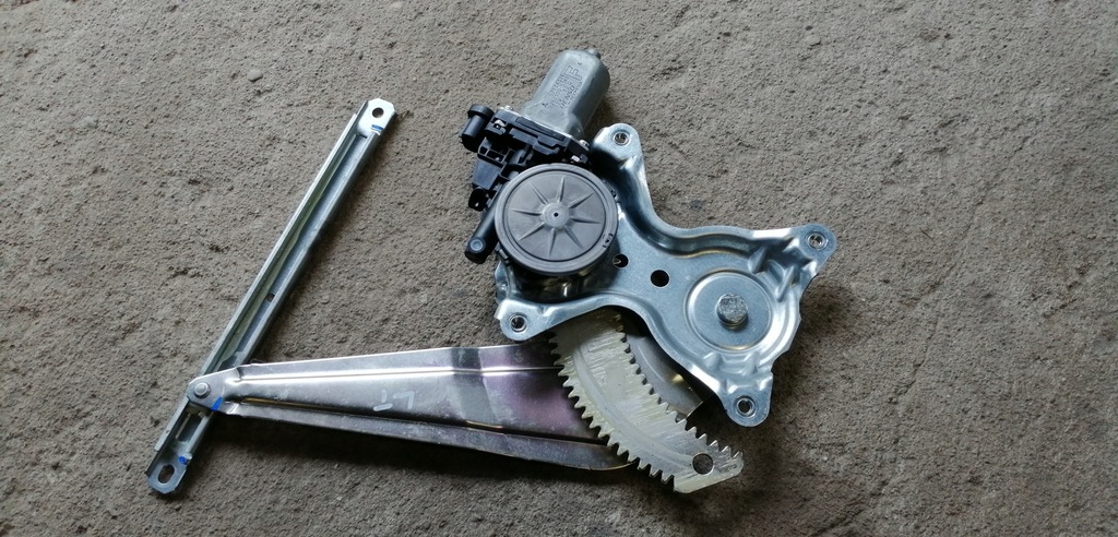 фото №1, Mitsubishi space star ii підйомник скло lt