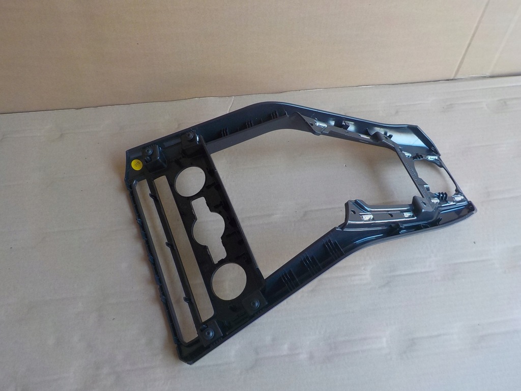 фото №9, Vw t-roc рамка середня тунель 2ga864099a