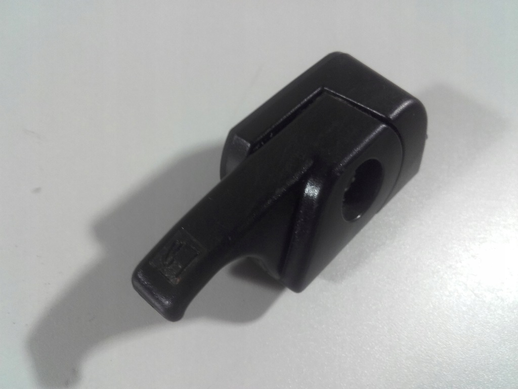 фото №1, Outlander iii phev 15r ручка кришка пального