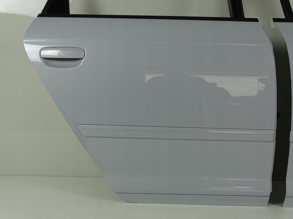 фото №2, Audi a3 rs3 8p lif двері праве задні ly7f