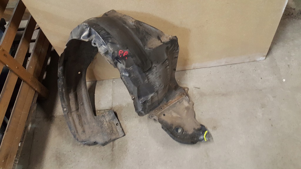 фото №1, Подкрылок правое передние toyota corolla e15 e 15 08