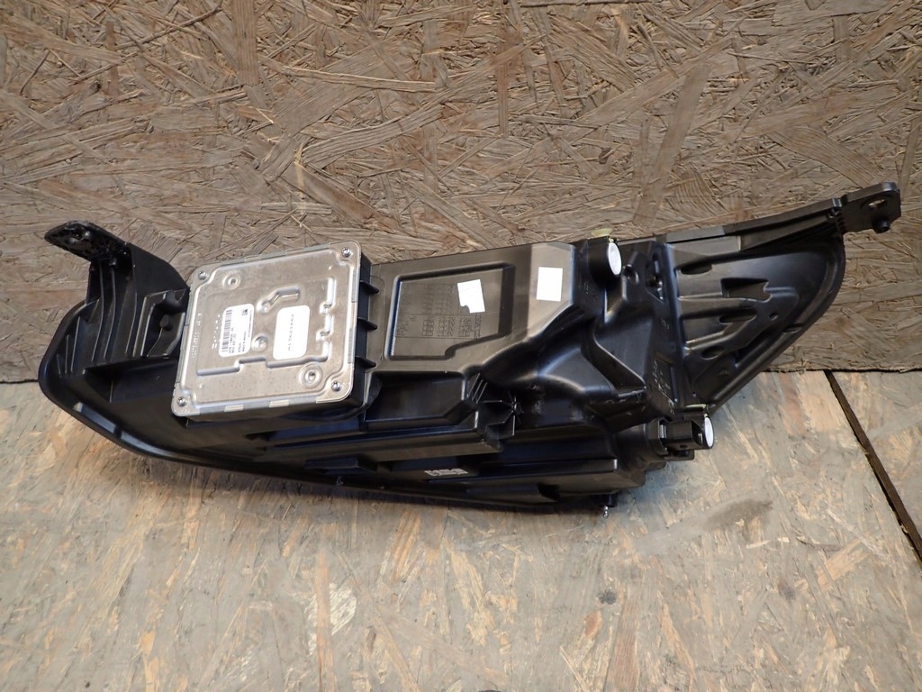 фото №4, Лампа права правий full led ford focus mk4 iv 18-