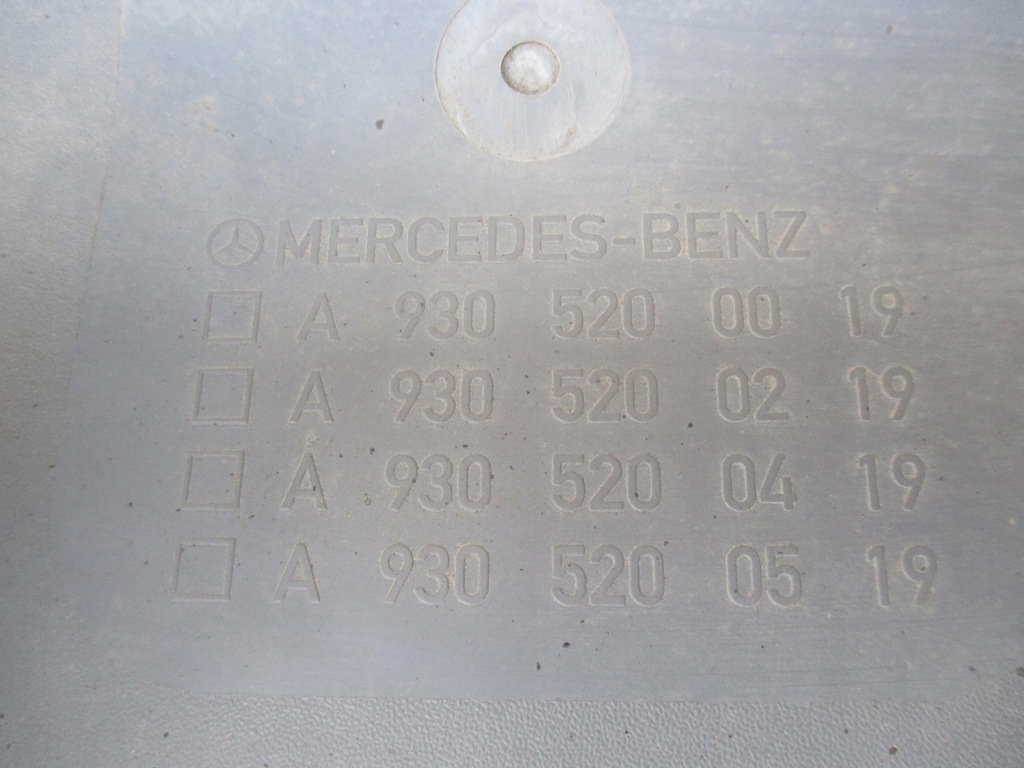 фото №6, Крила бризковик правий перед axor mp ii 05-2010 r