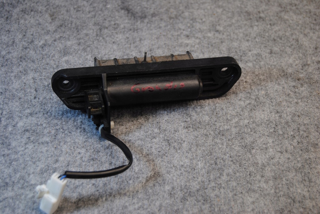 фото №1, Mitsubishi grandis ручка крышки багажника