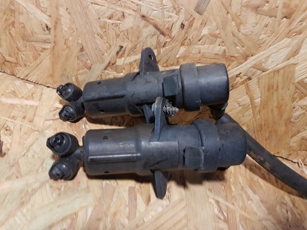 фото №4, Bmw 7 e65 насадка sprysk омыватель w бампер