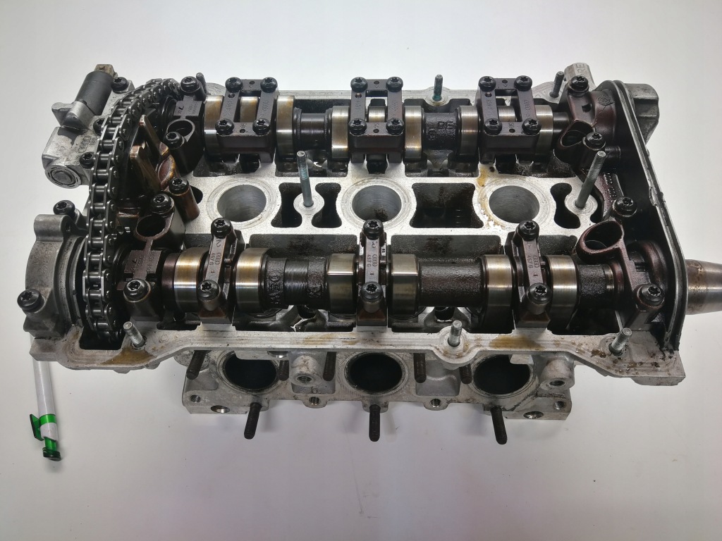фото №9, Головка комплектная правая audi 2.7 are 078103373ae