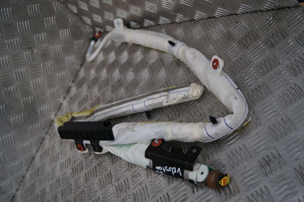 фото №1, Hyundai veloster шторка безопасности левая 2013