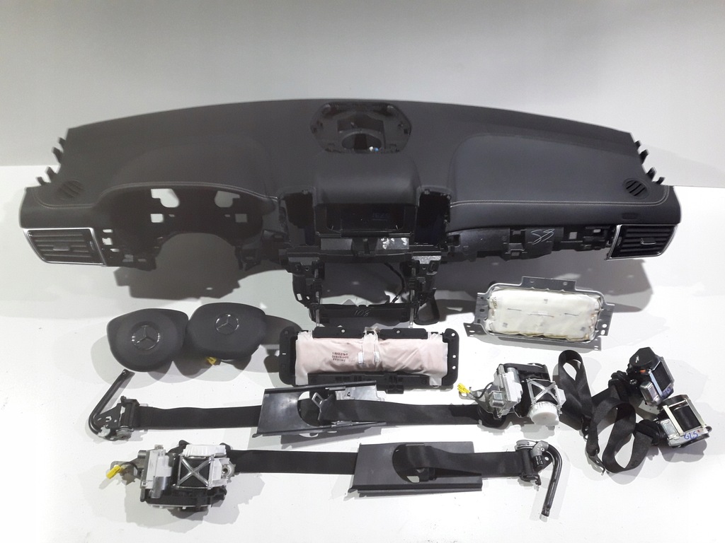 фото №1, Mercedes gls w166 x166 приборная панель консоль подушка безопасности подушки безопасности ремни оригинал демонтаж