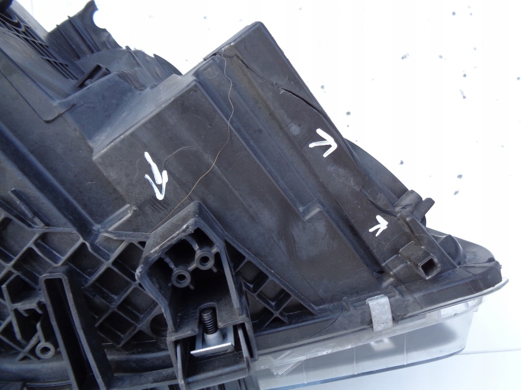 фото №9, Bmw 2 f45 f46 full led лампа перед левая 7495855