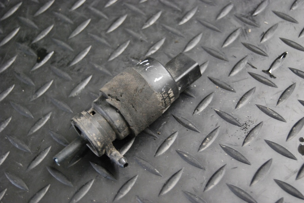 фото №1, Помпа распылителя audi a8 d3 1j5955651