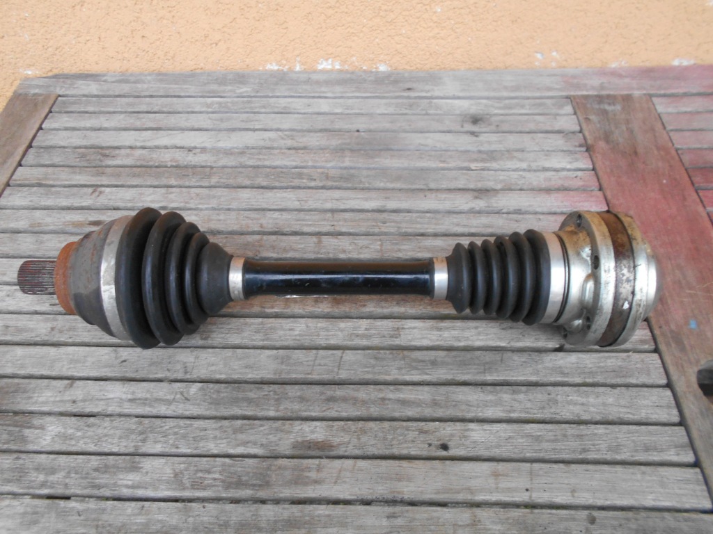 фото №1, Привідний вал передня vw passat b7 2.0 tdi 1k0407271np