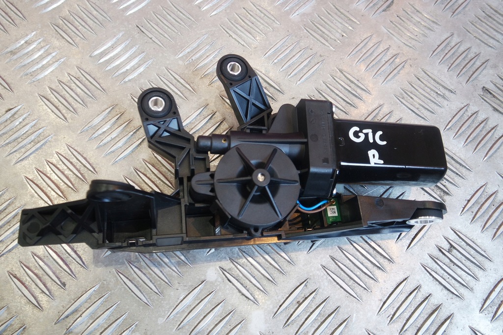 фото №1, Моторчик поперечина правый bentley gtc lift 8f0857760