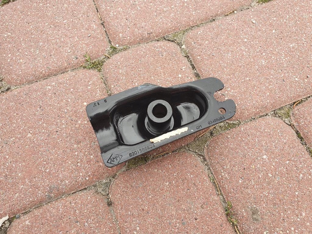 фото №1, Замок крышки задний vivaro trafic 3 8201566824