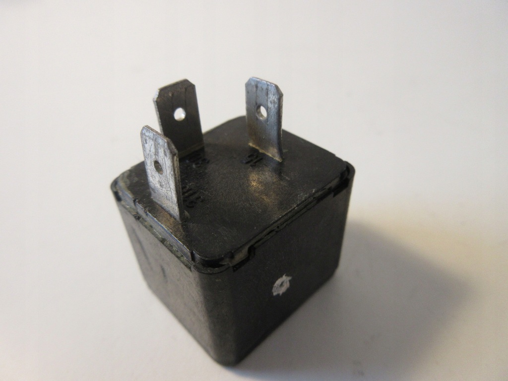 фото №11, Реле opel kadet corsa 90240665