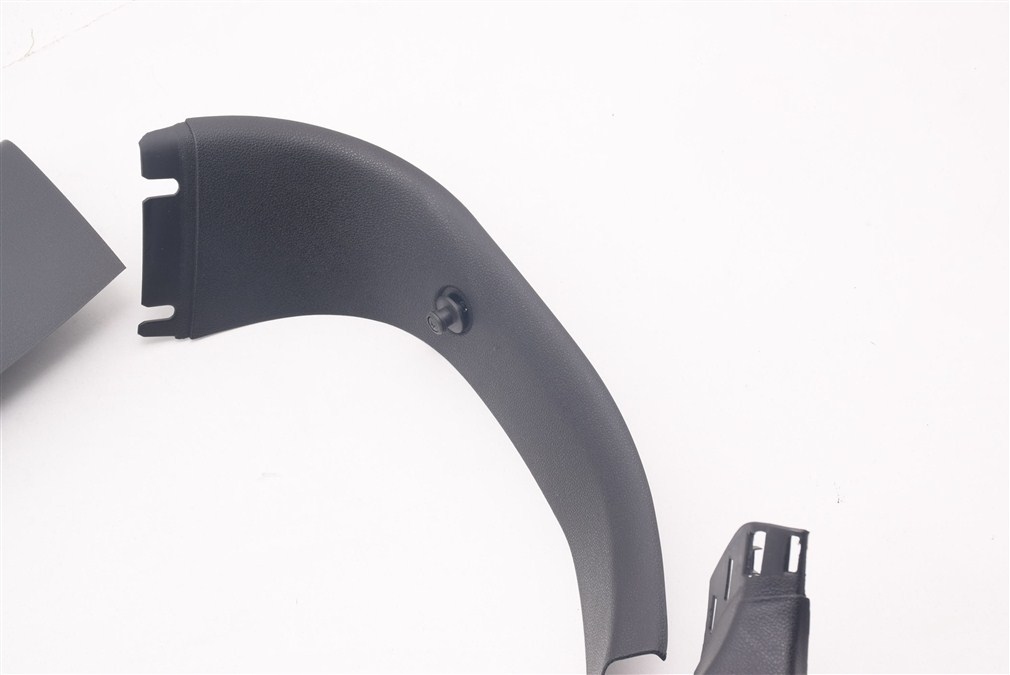 фото №4, Bmw e87 e81 корпус захист кришки багажника задня