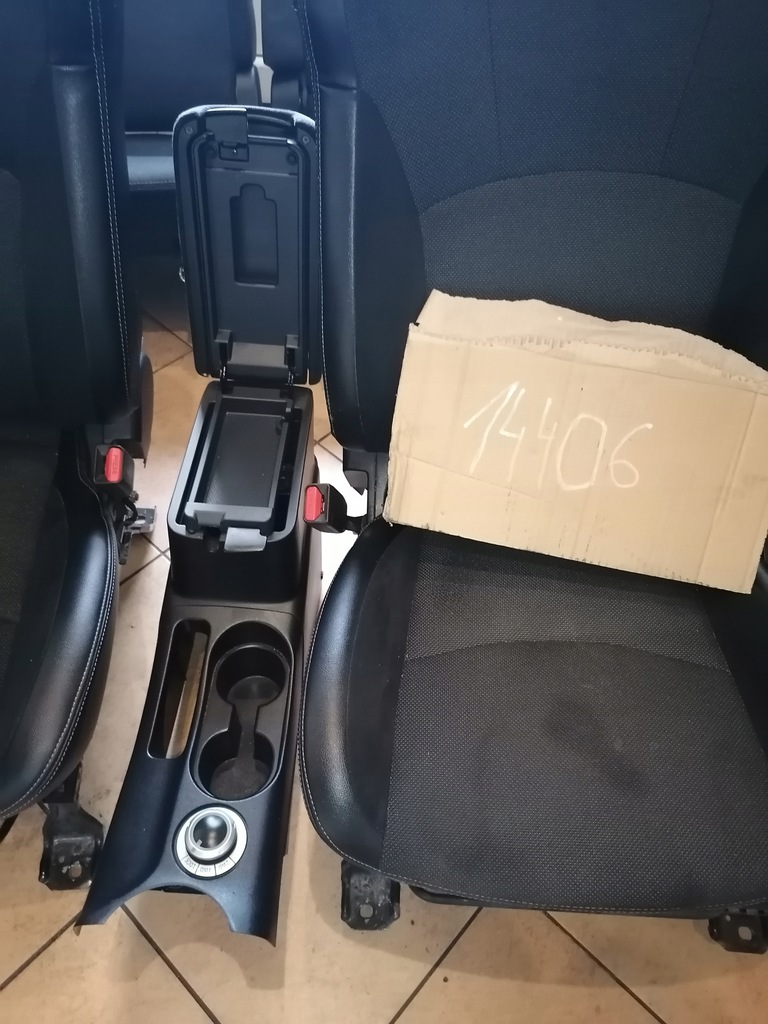 фото №7, Peugeot 4007 сиденья с обивка i подлокотник