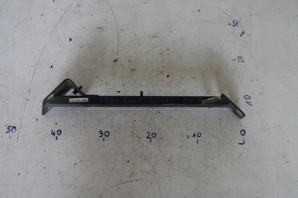 фото №1, Кронштейн крила правий перед 4e0805464f a8 d3