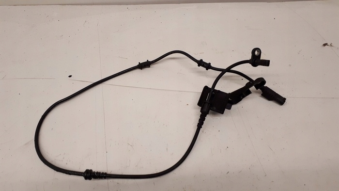 фото №1, Mercedes gla x156 19r датчик abs перед левый