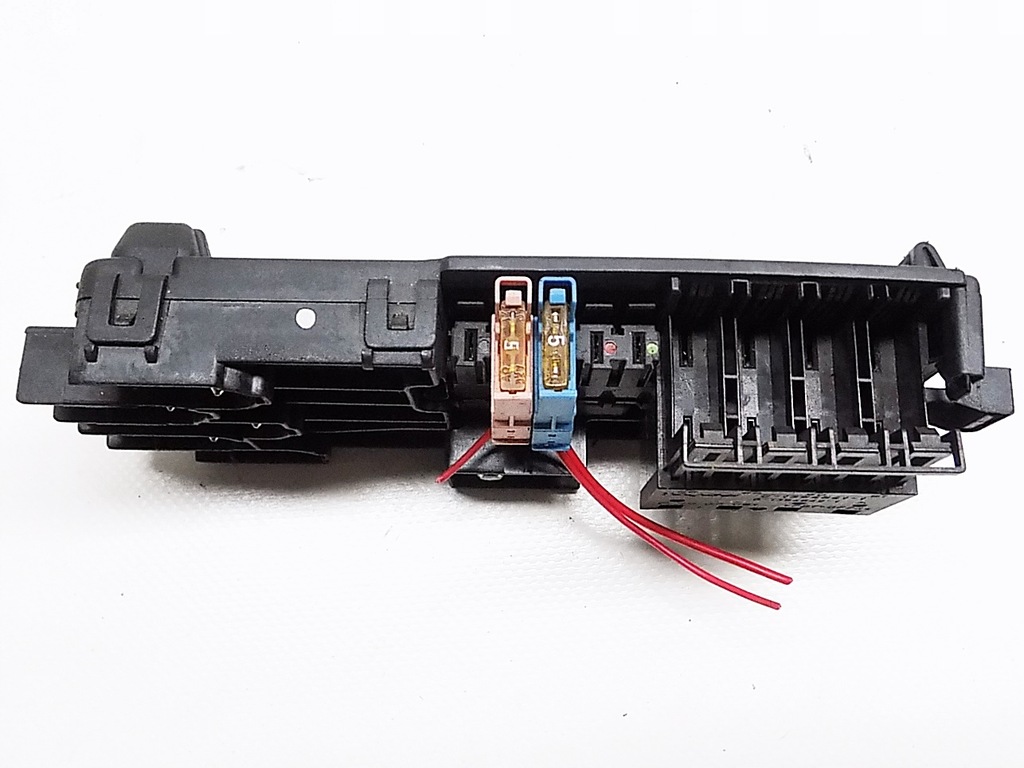 фото №8, Коробка предохранителей - mercedes w211 cls w219