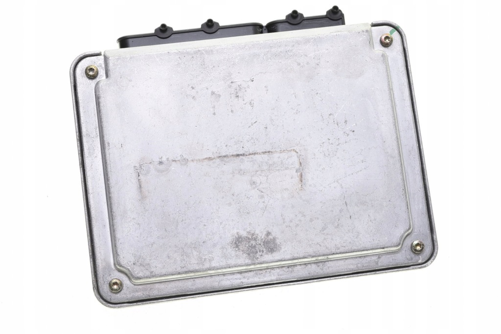 фото №4, Бортовой компьютер new beetle 2.0 06a906018gs 0261206800