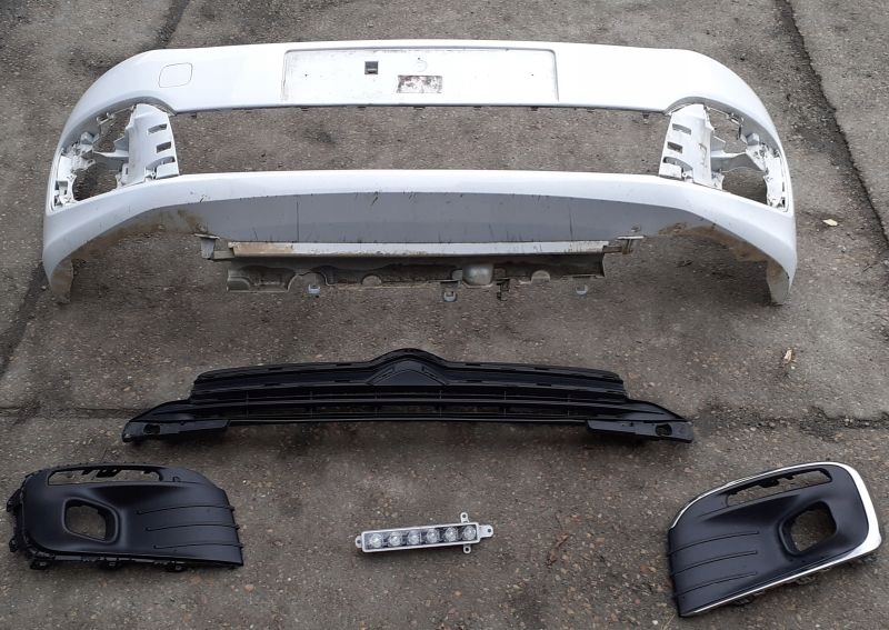 фото №1, Citroen c-elysee lift 2017- решітка радіатора бампера решітка