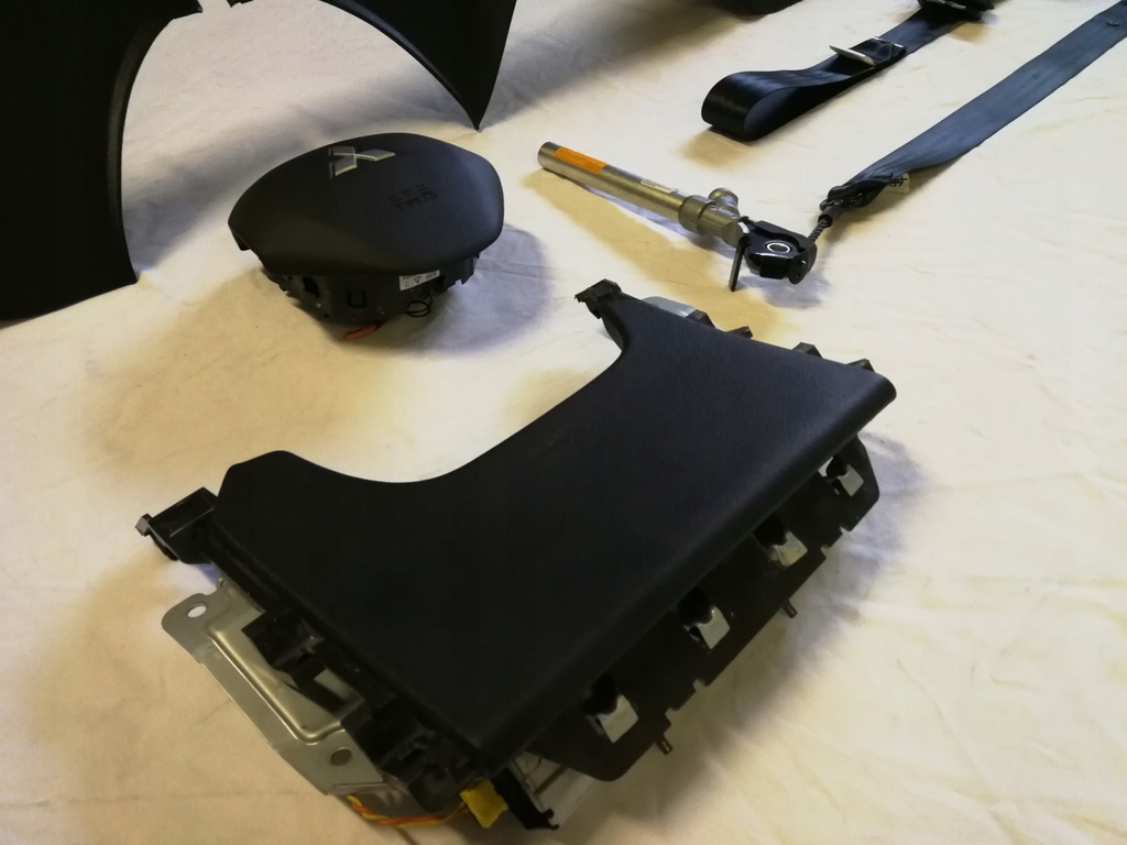 фото №3, Панель приладів приладова подушка безпеки mitsubishi asx