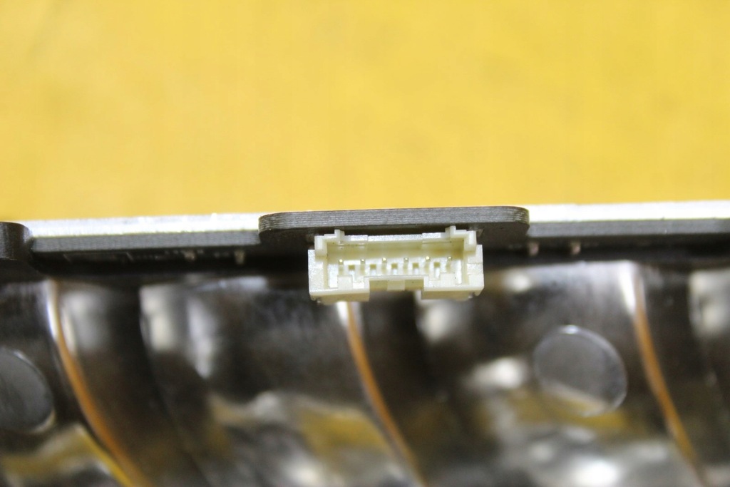 фото №9, Відбивач лампи bi-xenon правий перед maserati ghibli