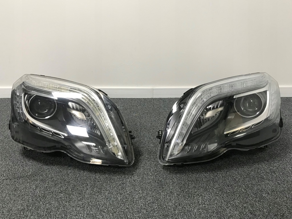фото №1, Mercedes glk w204 lift лампа bi ксенон права