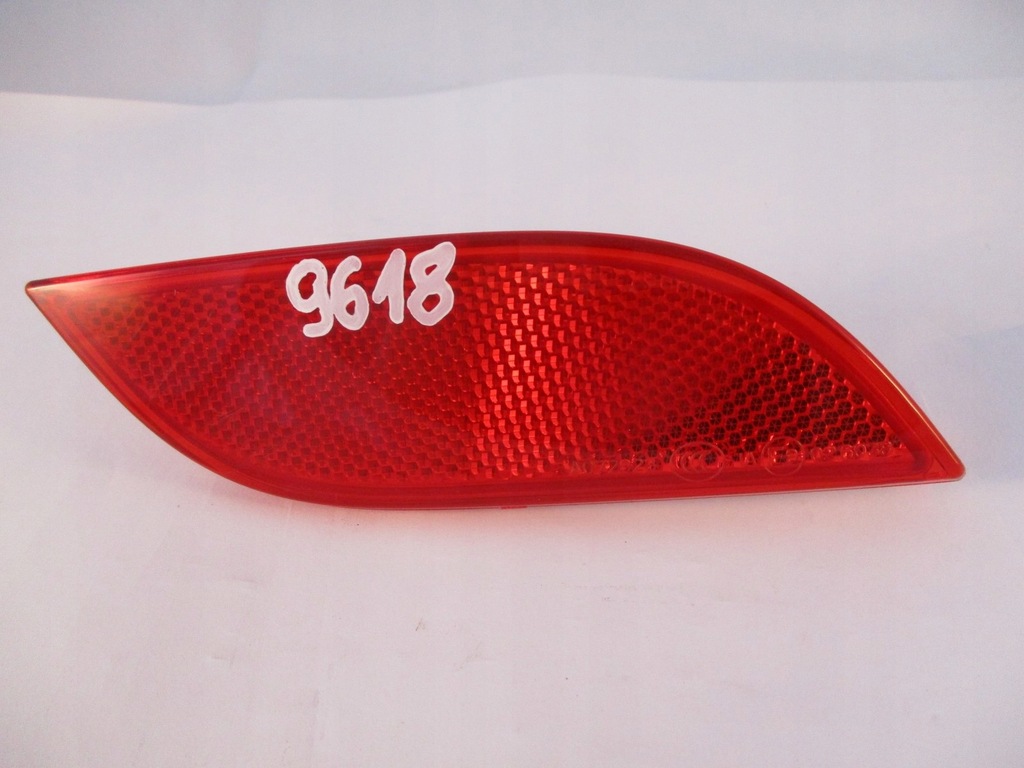 фото №1, Audi a1 правий відбивач бампера задня