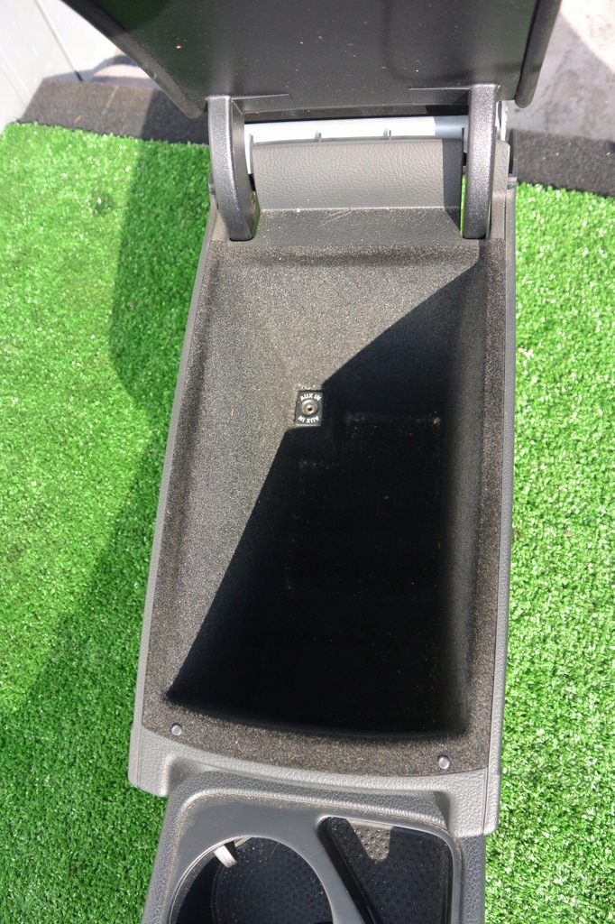 фото №7, Туннель средний подлокотник кожа vw passat cc lift