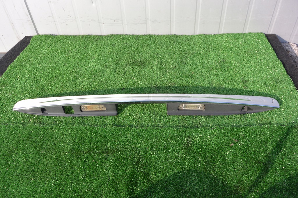 фото №1, Накладка кришки багажника задня mercedes gl x164