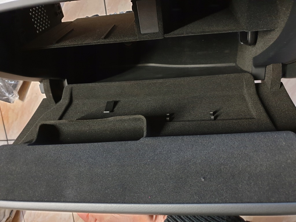 фото №10, Бардачок пасажира ліхтарі джгут audi a8 d4 4h