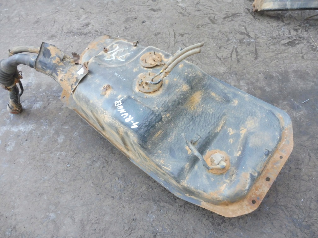 фото №7, 4 runner бак пального bak 2,4 td 94r