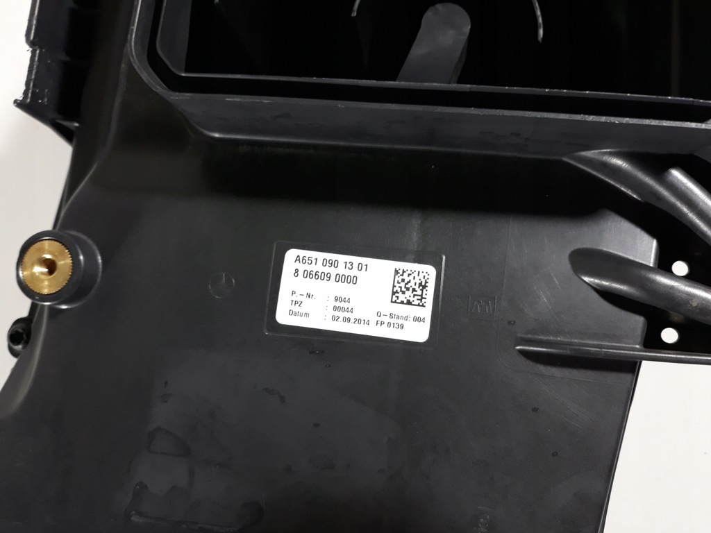 фото №11, Infiniti q50 2.2 - корпус фільтра повітря a6510901301