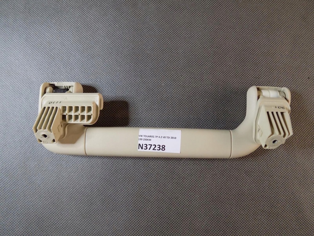 фото №2, Vw touareg 7p ручка потолочный 7p0857644