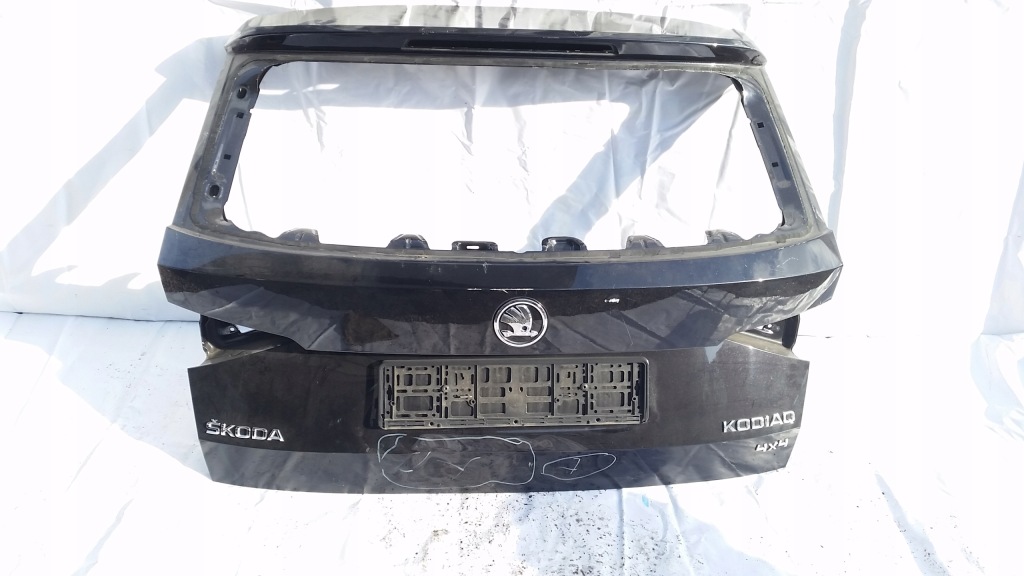 фото №1, Skoda kodiaq крышка багажника задняя задняя 565827159